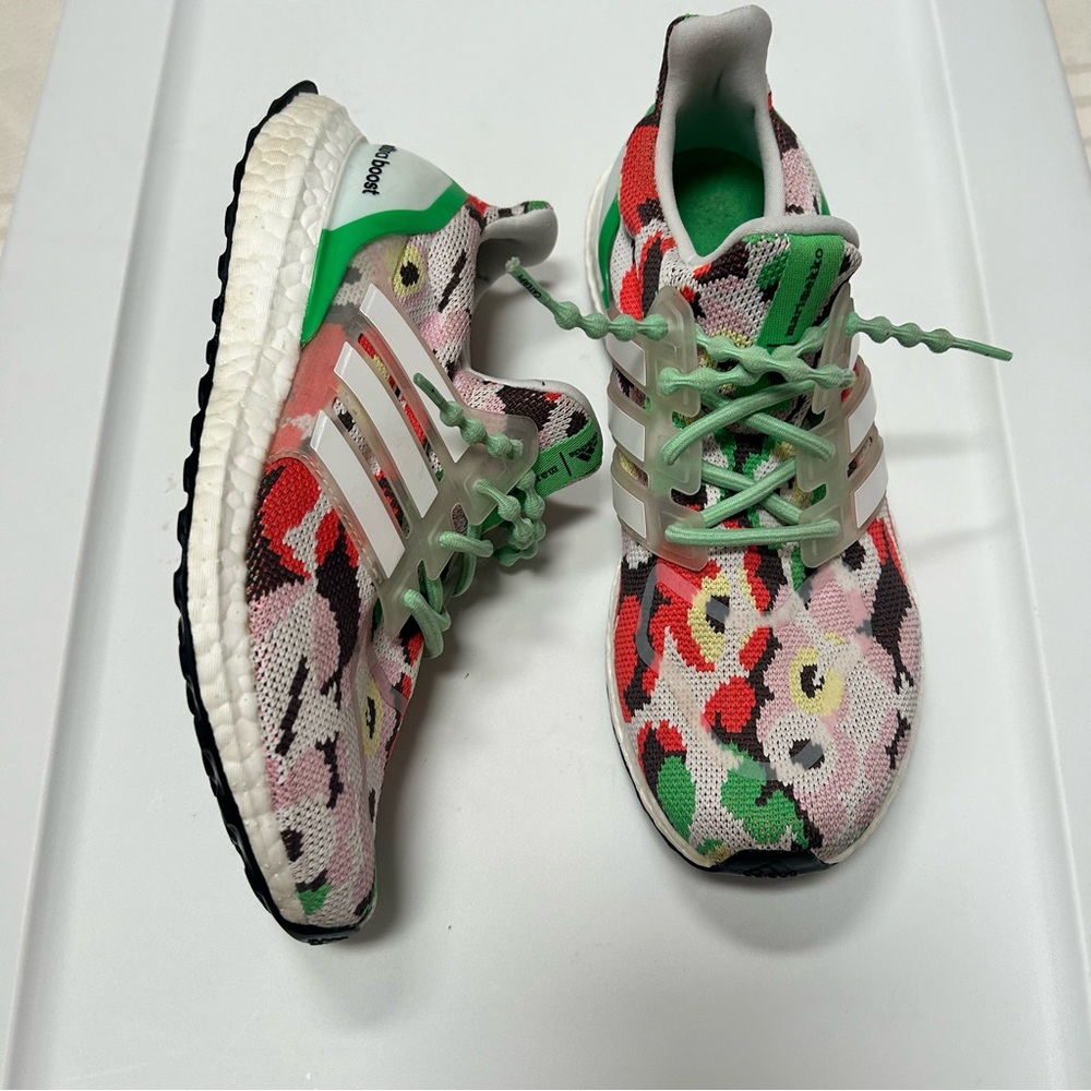 Adidas Ultraboost 4.0 DNA Marimekko, colorful floral, women’s size 7.5, EUC